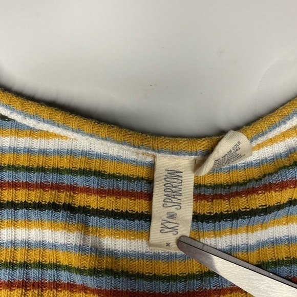 Sky and sparrow knit striped cropped top L - Picture 8 of 9